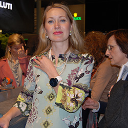 Елена Глызина, управляющая сети салонов «Студия времени» Елена Глызина, управляющая сети салонов «Студия времени»